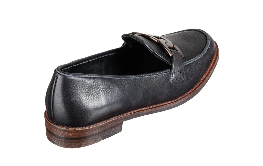 Ara Luca Navy