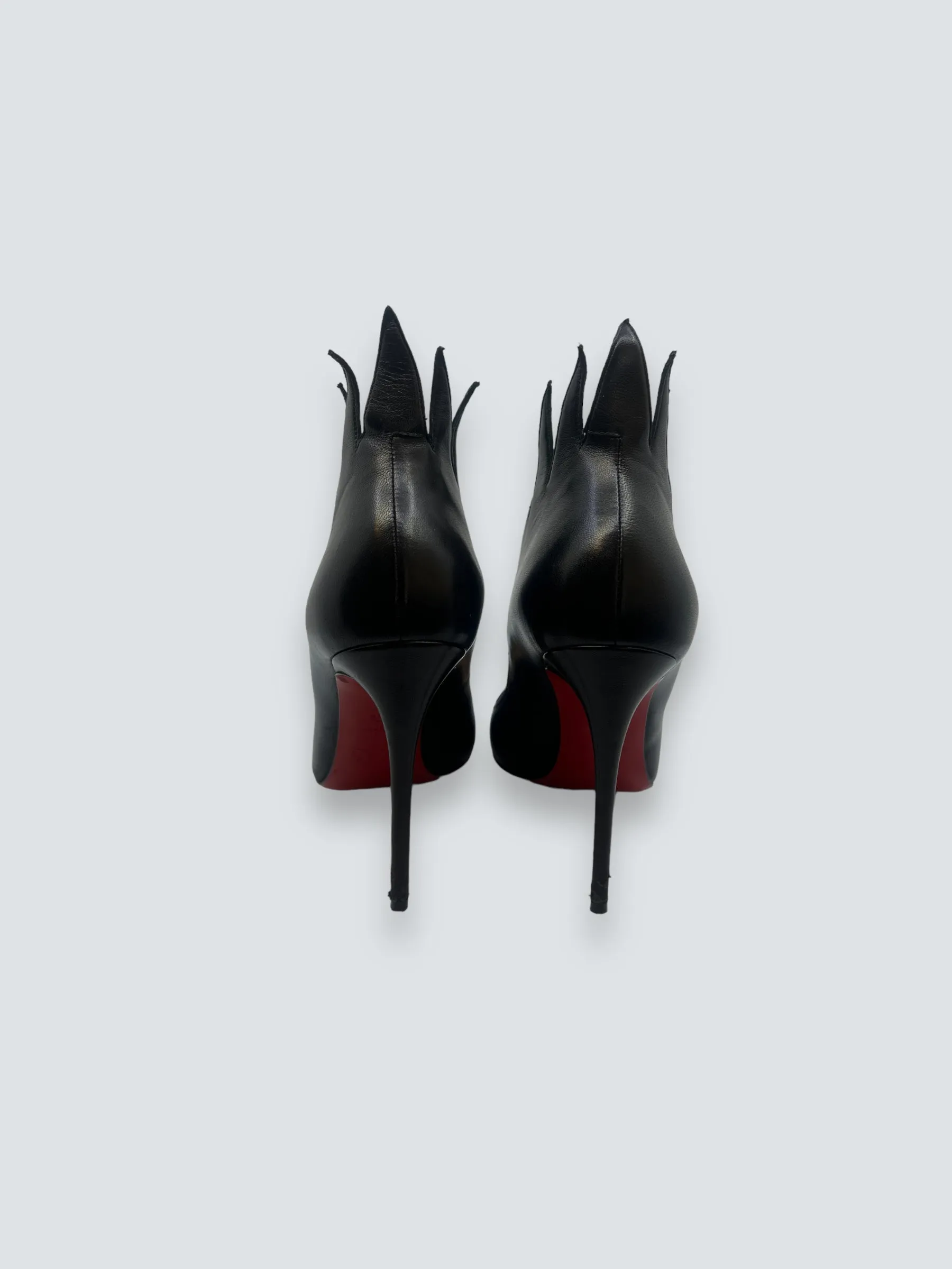 Louboutins Size 36.5 Victorina Flame 100  Black Shoes