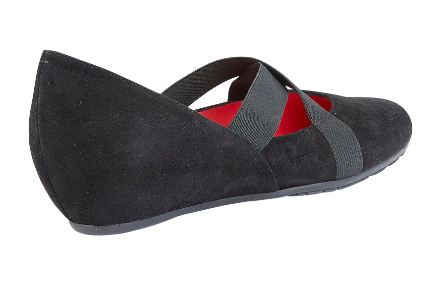 Pas Dalia Black Suede
