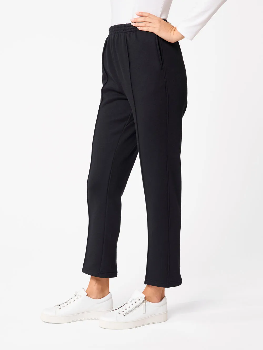 Snowy Mt Fleece Short Pant