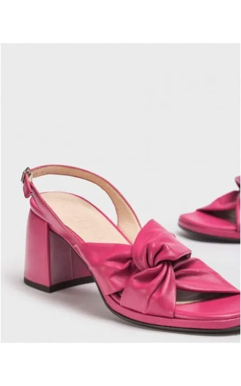 Wonders- Chunky Heel Sandal in Sauvage Orchid